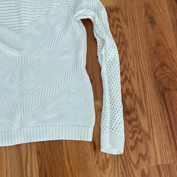 NWOT Lilly Pulitzer sweater - cream/ivory - Picture 5 of 7